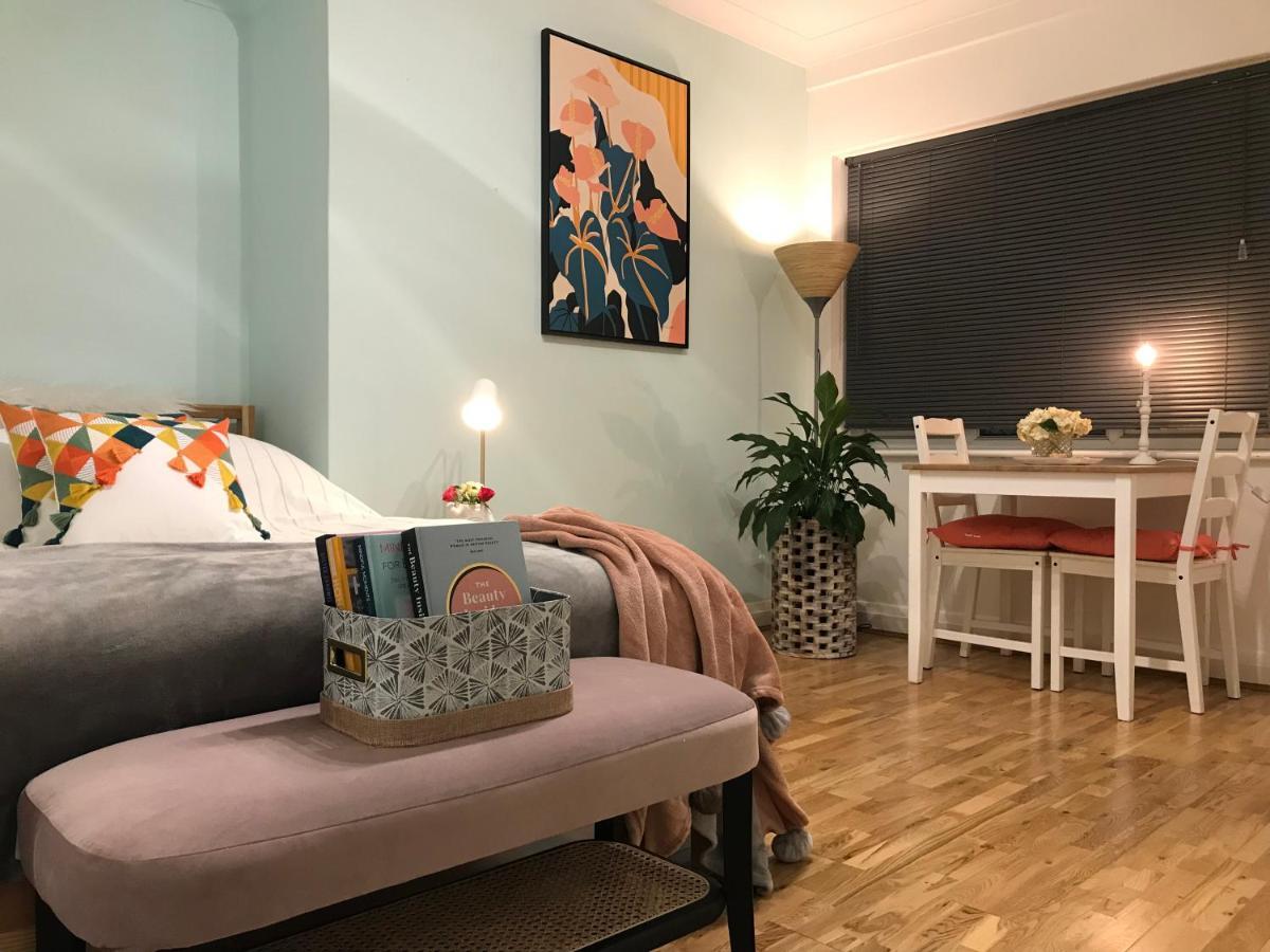Modern Boutique Studio Apartment Bournemouth Luaran gambar